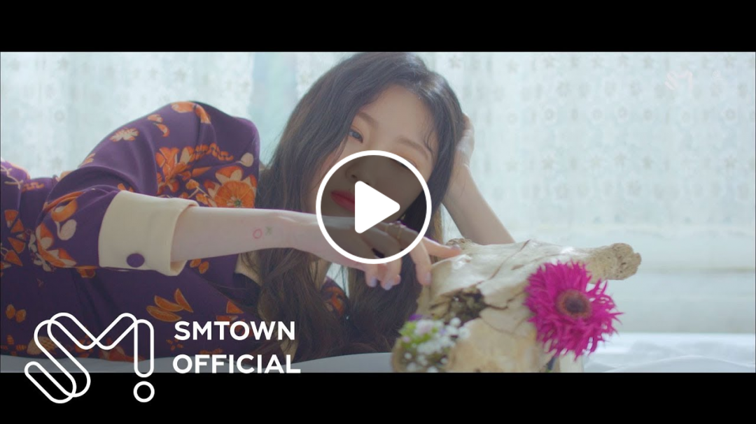 SOHLHEE 솔희 '보라색 (Purple) (Feat. 태일 of NCT)' MV